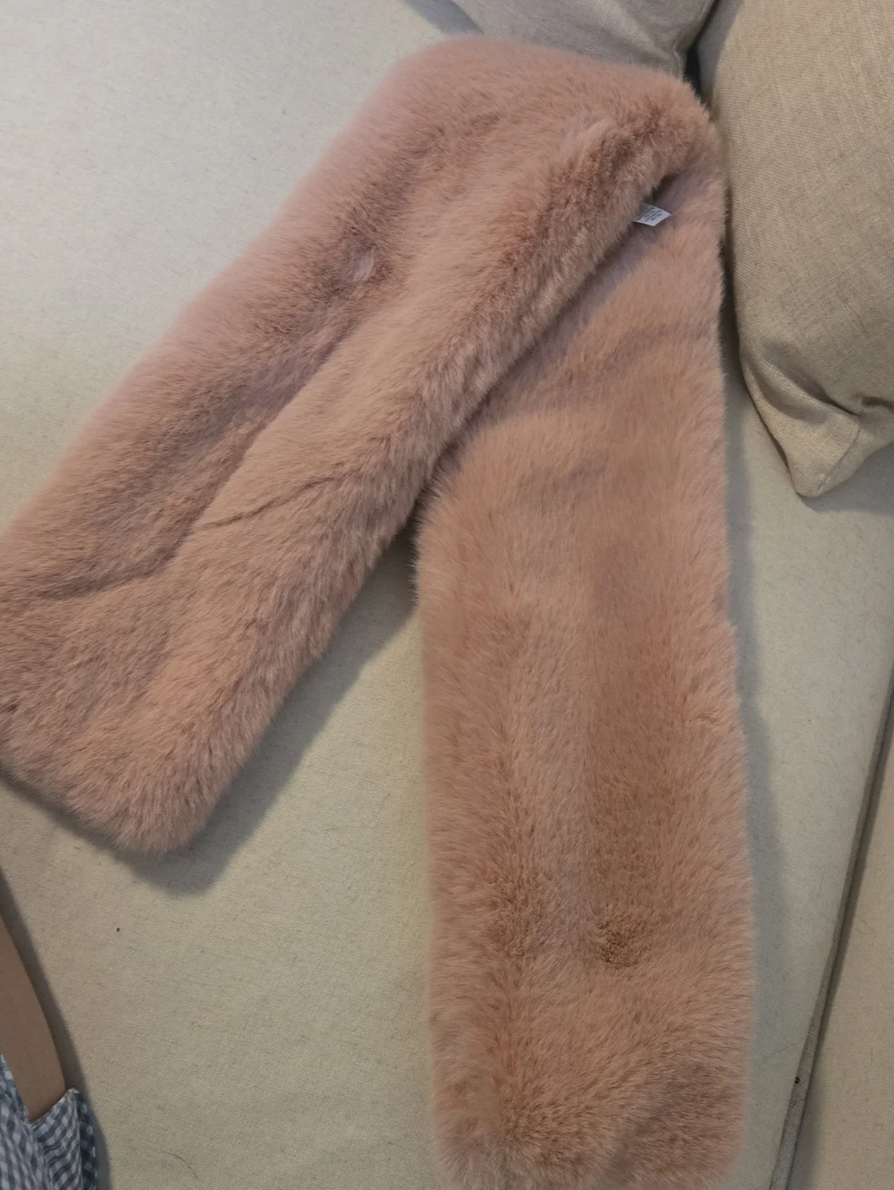 pink fluffy scarf